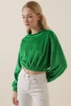 55392 Kadife Crop Bluz - Yeşil